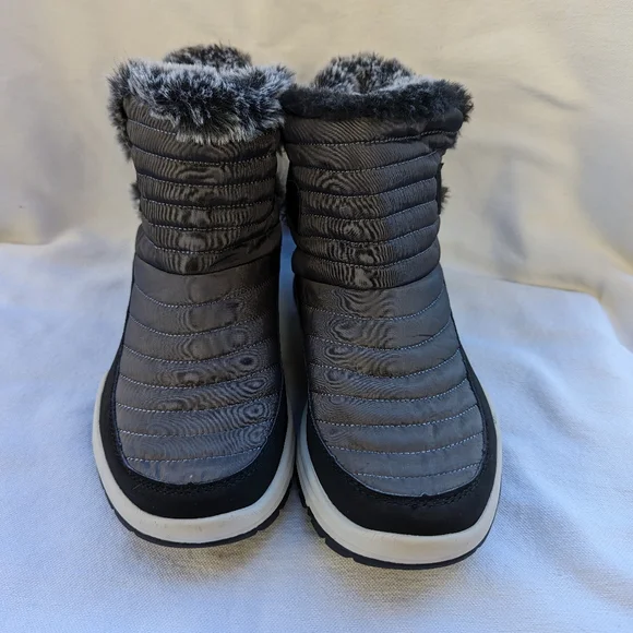 RIKA Women's Aubonne Gore Cold Weather Boots. - Picture 3 of 10